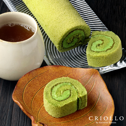 しっとりふわふわのスポンジ生地の抹茶ロール【冷凍便】