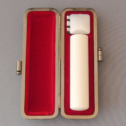 京の名工による完全手彫り印鑑13.5ミリ丸特上象牙認印