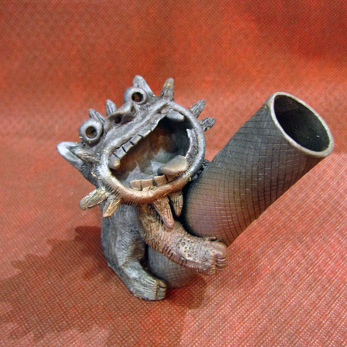 シーサー花瓶｢とーる｣☆花束抱えたシーサー