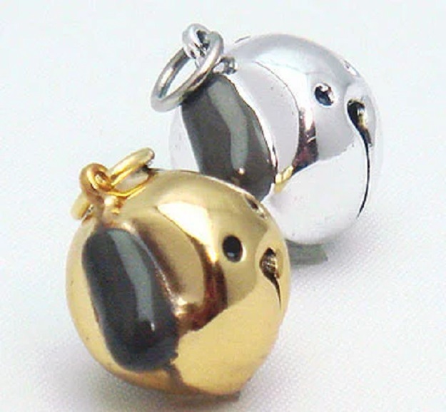 犬鈴 可愛い犬の顔の鈴です。全長のサイズ13ミリ(犬の顔)。カラーは