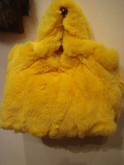 レッキスラビットファーバッグ　イエロー