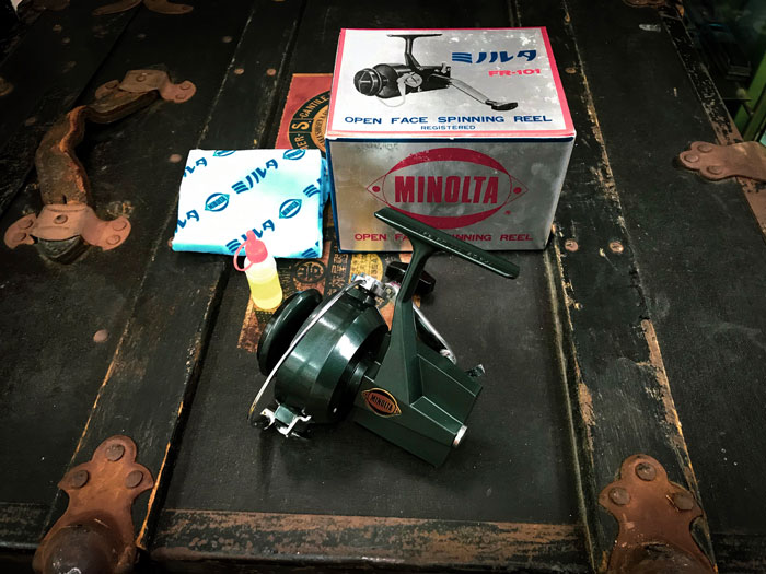 ヴィンテージ：MINOLTA アンティークスピニングリール