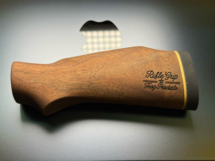 初回価格：ライフルグリップ：ウォールナットモデル