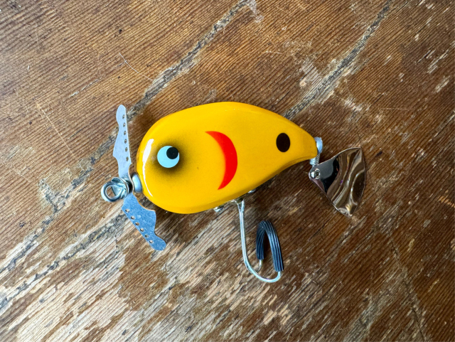 展示品：サンプルイエロースイッシャー