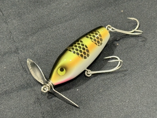 マイクロレッドフィンフローター フロントペラ イエロー