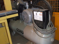 レシプロ5.5kw　岩田TLP-55-10