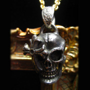 シルバーアクセサリー ～ 送料無料 ～gemma （ジェンマ） ～ メンズ～スカルゴシッククロス・ペンダント～ GS-P1212