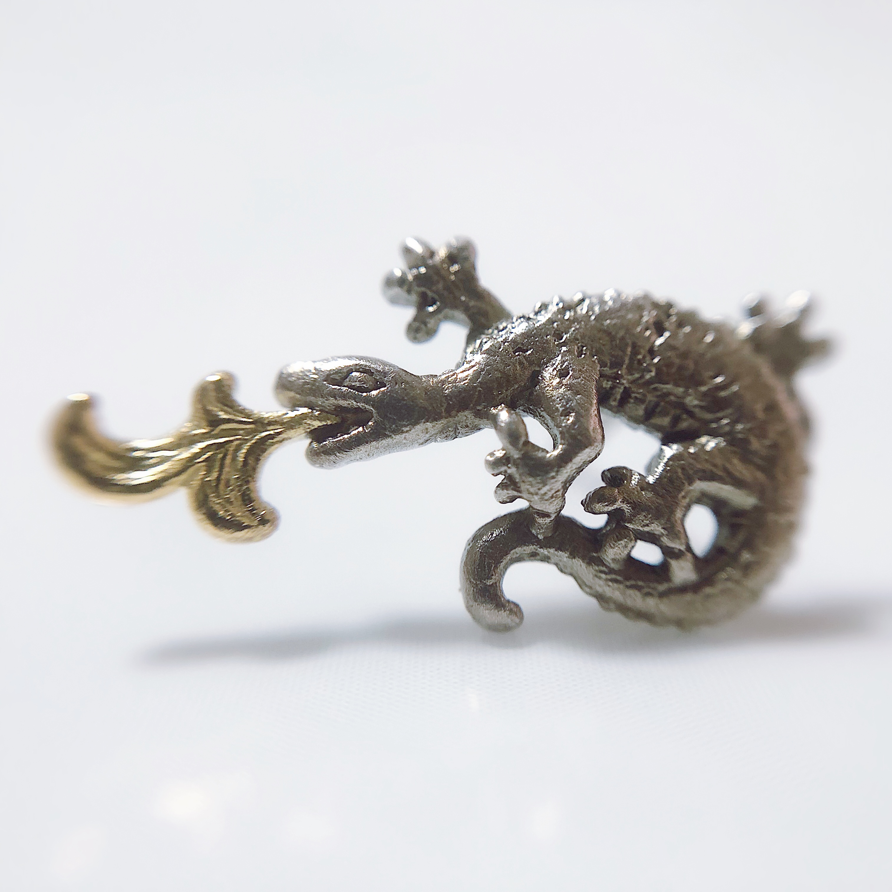 サラマンダー ピアス GEODESIQUE WEB SHOP 