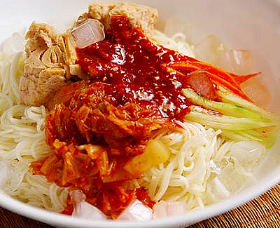 旨辛コクがおいしさのキメテ！ビビン冷麺ソース200ｇ