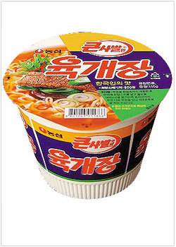［農心］　ユッケジャン カップラーメン〈大〉　（110g）