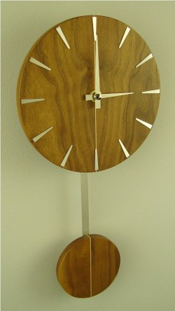 ������ʥåȤ����ܤ�����������ҳݤ����ס�INHOUSE(����ϥ����ˡ�PENDULUM�������륯���å�P5W���ģ��� solid walnut