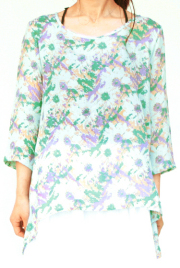 花がらテールカットの七分袖レーヨントップス