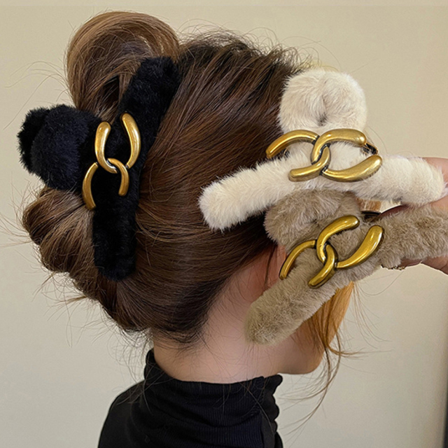 ルピス バンスクリップ レディース ヘアアクセサリー ヘアクリップ ファー ふわふわ メタル チェーン アンティーク おしゃれ 大人 簡単 まとめ髪 ルピス バンスクリップ レディース ヘアアクセサリー ヘアクリップ ファー ふわふわ メタル チェーン アンティーク おしゃれ 大人 簡単 まとめ髪