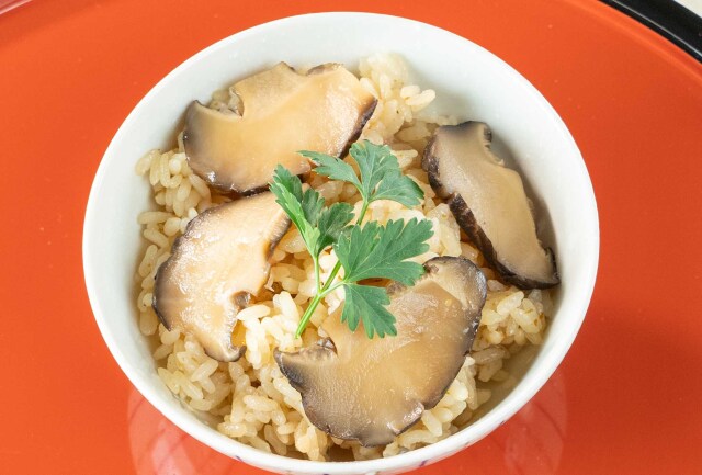 椎茸の炊き込みご飯の素