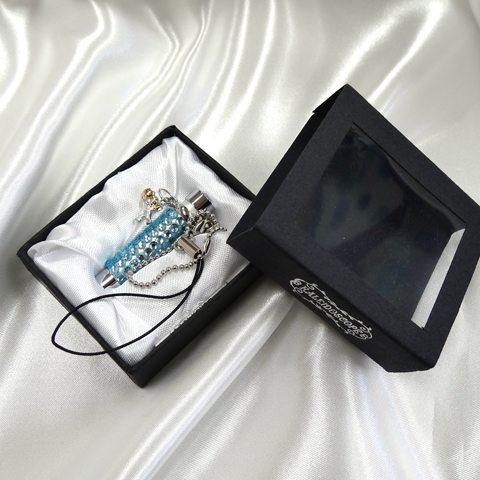 ラインストーン　箱入り