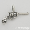 Thirteen Smart(�����ƥ����󥹥ޡ���)   GUN & SKULL PENDANT SP-6�ڥȥåפΤߡ�