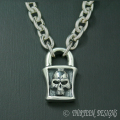 THIRTEEN DESIGNS(�����ƥ�����ǥ�����)   LARGE SHAPED LOCK SKULL NECKLACE��KN-5L��