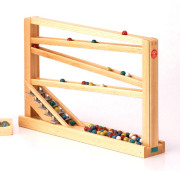 クーゲルバーン(シロフォン付き玉の塔)