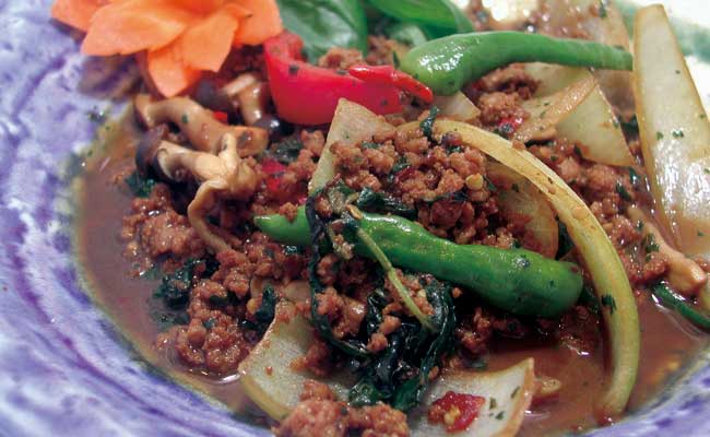 豚肉のホーリーバジル炒め