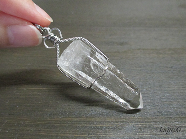 水晶 原石 【コロンビア産】 レムリアンシードクリスタル ペンダントトップ【鬮石】