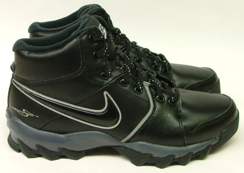 NIKE(ナイキ)　ウィンター トレッカー２ MID　616041