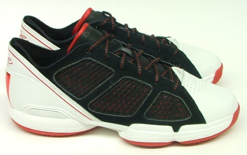 【デリック・ローズのシグネチャーモデル！】アディダス　adiZero Rose 1.5 Low(アディゼロ ローズ 1.5 ロー) 【送料無料！】