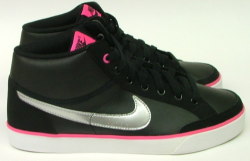 NIKE(ナイキ)　カプリ ３ MID GS　580411 【定価の半額！】