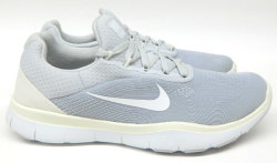 【定価の30％オフ！】 NIKE(ナイキ)　ランニングシューズ　フリートレーナー V7　898053