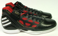 【デリック・ローズのシグネチャーモデル！】アディダス　adiZero Rose 2 (アディゼロ ローズ 2) 【送料無料！】
