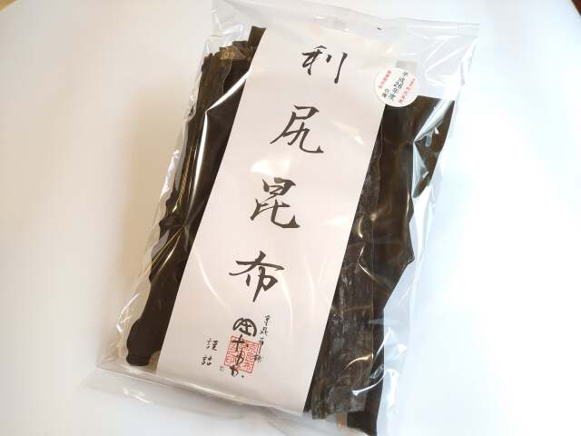 天然利尻昆布　【利尻島産】　2016年（平成28年）収穫