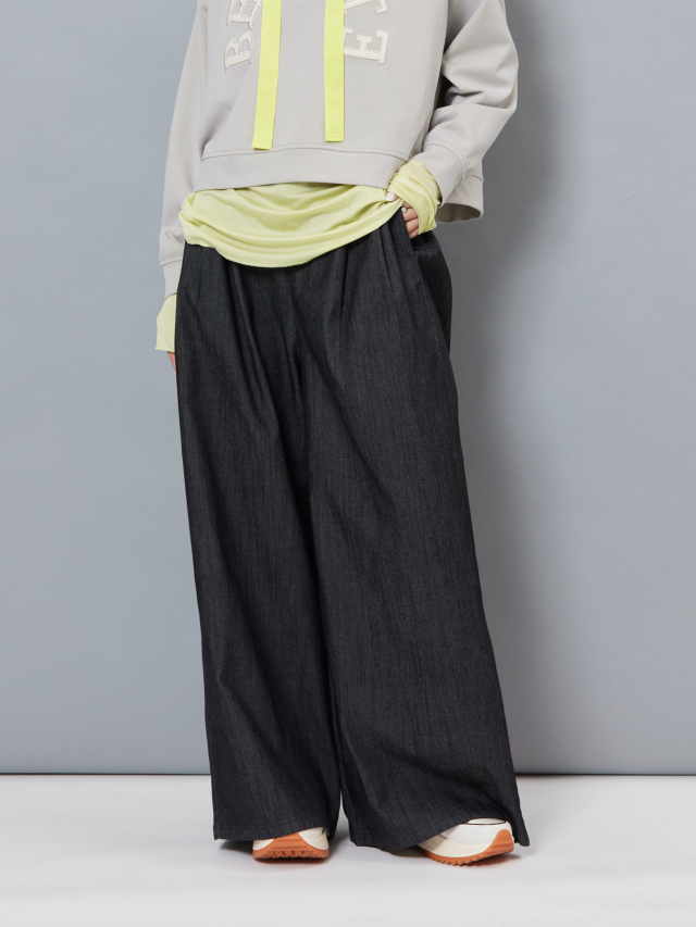 2/6LIVE】ツータックワイドデニムパンツ la primavera online store