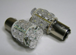 白FLUXLED13連タワー形W球横への光がすごい