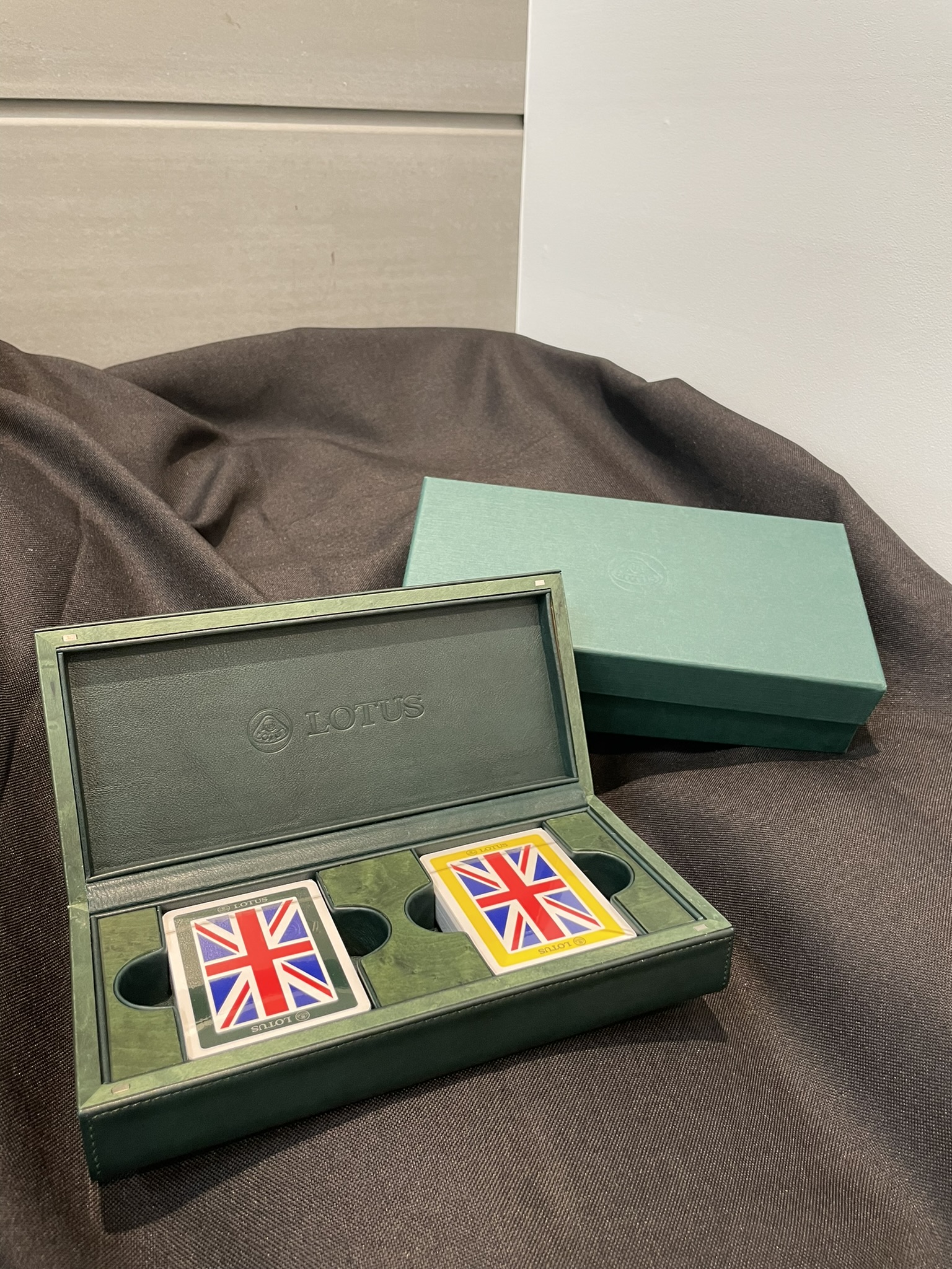 BOXED PLAYING CARD SET