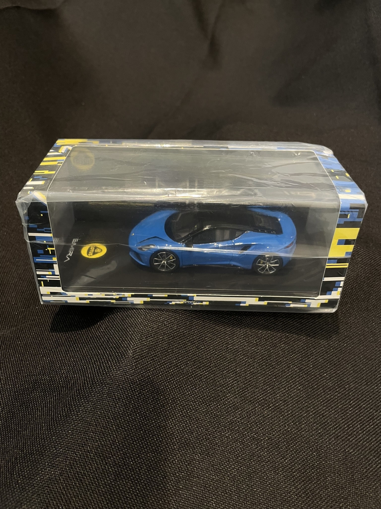 EMIRA SCALE MODEL 1/43 S BLUE