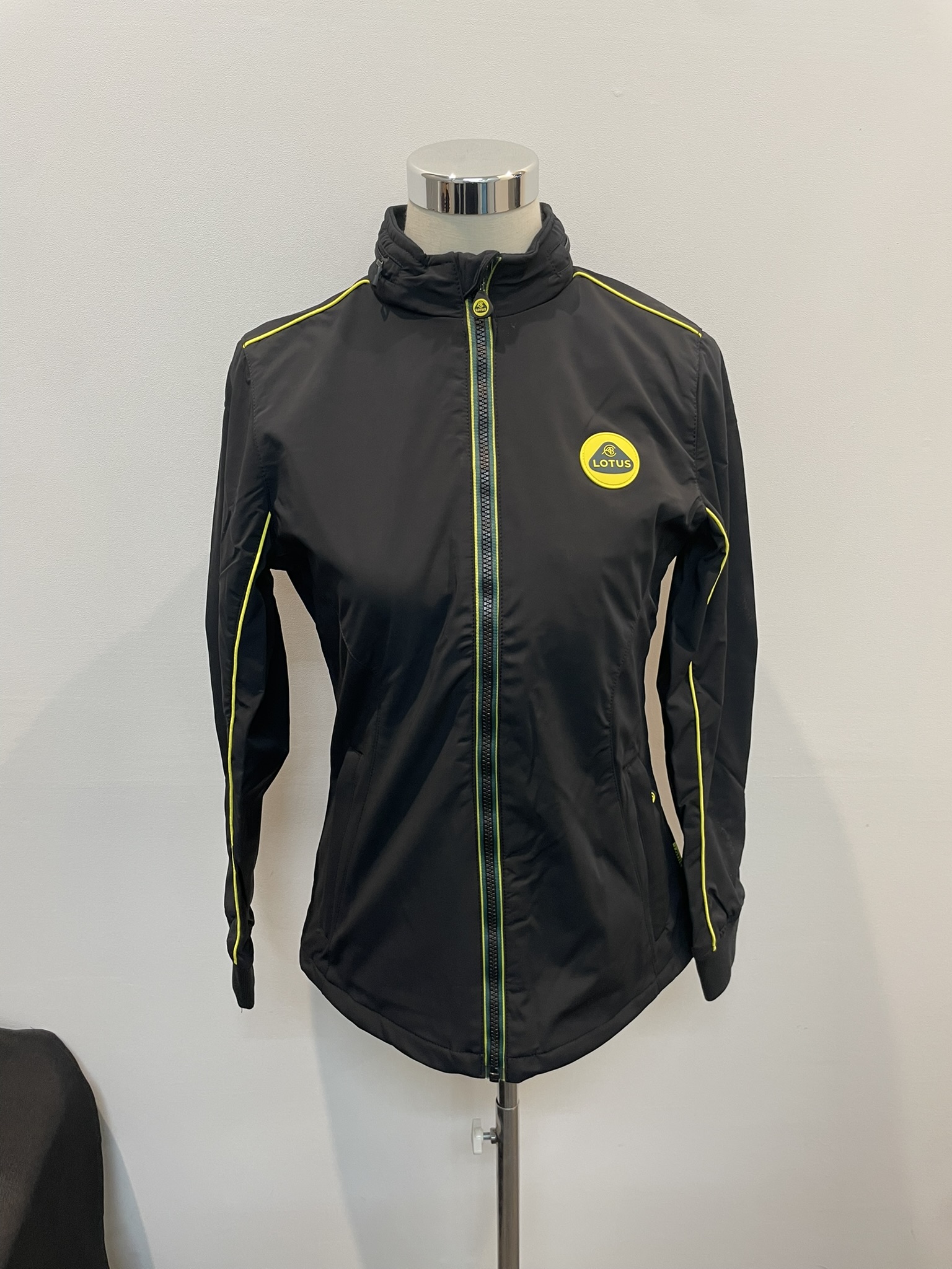 Ladies Softshell Black Mサイズ