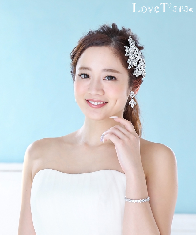 アリアスワロフスキーイヤリング/ピアス(メール便可) イヤリング ウエディング ブライダル 結婚式