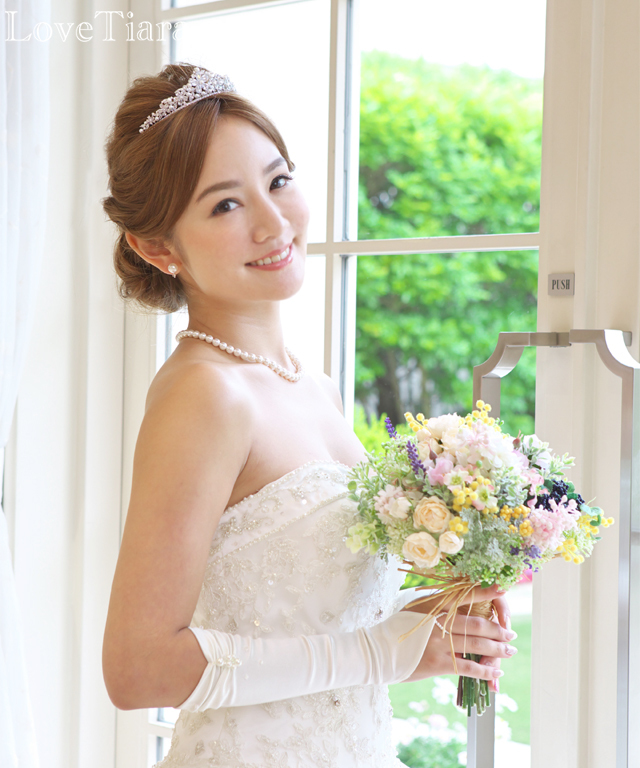 シェイプサテンフィンガーレスグローブ【ピュアパール】肘下【メール便可】 フィンガーレスグローブ サテン ウエディング 結婚式 ブライダル