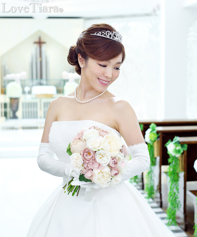 シェイプサテングローブ【ノーブルレース】肘上【メール便可】 グローブ ウエディング ブライダル 結婚式