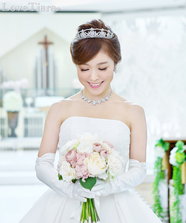シェイプサテングローブ【クリスタルライン】肘上【メール便可】 グローブ ウエディング ブライダル 結婚式