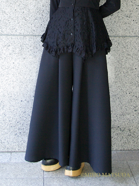 605130_07_a.jpg
