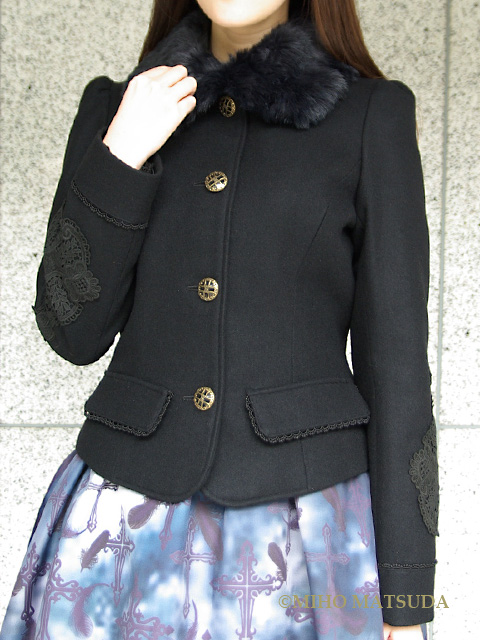 607126_07_m3.jpg