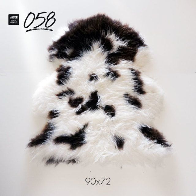 ジェイコブ シープスキン ラグ 1匹サイズ JACOB #058 英国製 ジェイコブ シープスキン ラグ 1匹サイズ JACOB #058 英国製