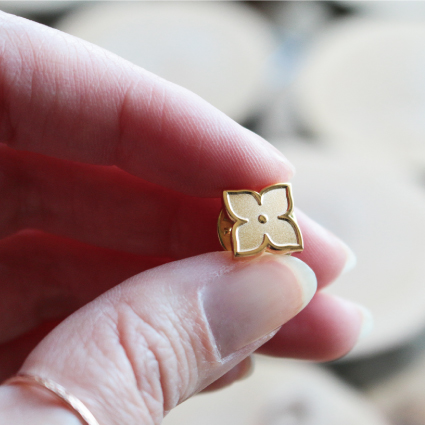 あじさいピンバッジ