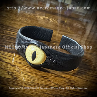 【数量限定 ご予約受付中】【ネクロマンス NECROMANCE】 レザー義眼バングル Leather Eye Bangle ＜イエローキャット/Yellow Cat/黄猫目＞ 目玉 革