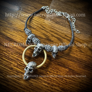 【ネクロマンス NECROMANCE】 ブラススカルブレスレット (ショート) Brass Skull Bracelet ＜Brass Hoop Skull＞ 骸骨