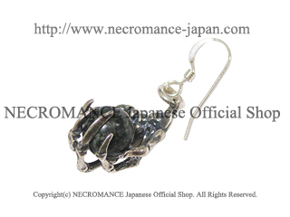 【数量限定】【ネクロマンス NECROMANCE】 ストーンヘンジ ボーンハンドピアス Stonehenge Bone Hand Pierce  遺跡 世界遺産 骸骨 神秘