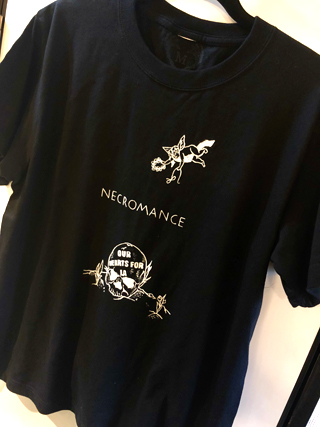 【チャリティー企画商品】 【ネクロマンス NECROMANCE】 スカル&エンジェル Ｔシャツ ＜黒＞ Skull & Angel T-Shirt 骸骨 天使