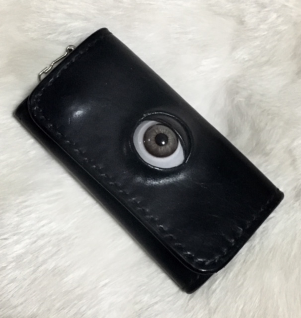 【ネクロマンス NECROMANCE】【限定受注生産】 レザー義眼キーケース Leather Glass Eye Key Case ＜ヘーゼル/Hazel/茶色＞ 目玉 本革