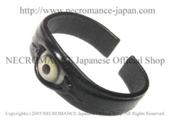 【数量限定 ご予約受付中】【ネクロマンス NECROMANCE】 レザー義眼バングル Leather Eye Bangle ＜グリーン/Green/緑＞ 目玉 革