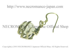 【ネクロマンス NECROMANCE】 クラッククリスタル ボーンハンドピアス Crack Crystal Bone Hand Pierce 爆発水晶 骸骨